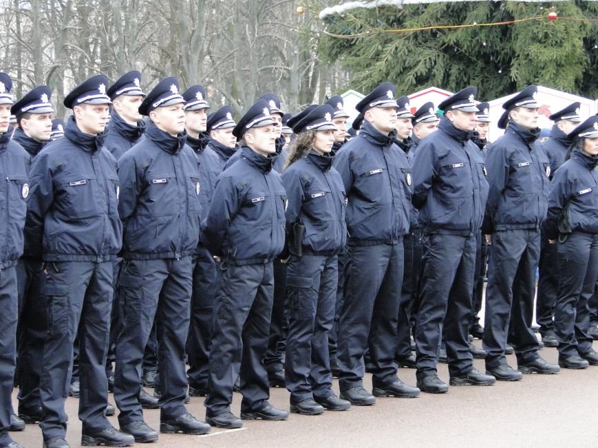 Нова поліція сьогодні присягнула служити громаді Хмельницького (Фото, відео) (фото) - фото 1