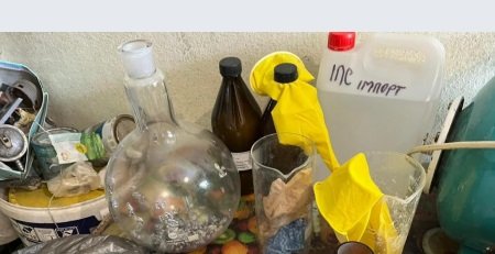 Підпільна нарколабораторія виробляла амфетамін з мільйонним обігом — правоохоронці Хмельницького