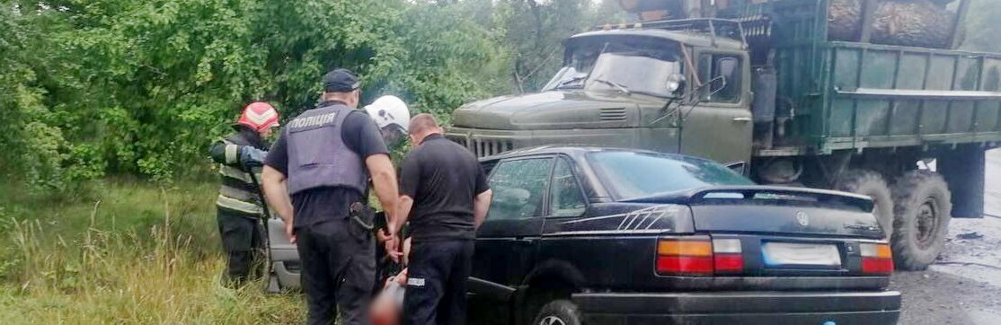  На Хмельниччині в результаті автопригоди загинуло двоє громадян