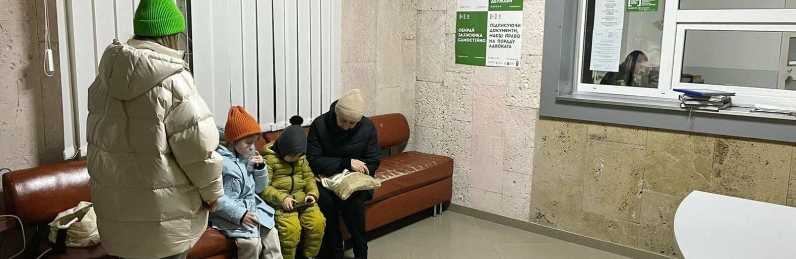 На Хмельниччині хворі діти вимушені йти у відділок поліції