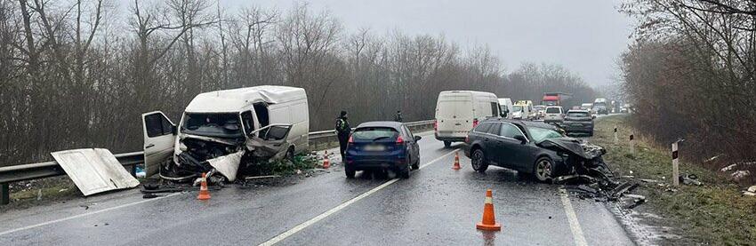 Впродовж вихідних у Хмельницькому зареєстровано дві ДТП з потерпілими