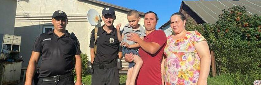 У Красилові громадяни допомогли повернути додому зниклого 6-річного хлопчика