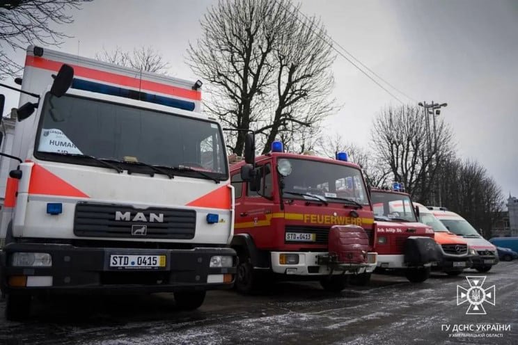 Спецавтомобілі з Німеччини прибули для служби жителям Хмельниччини