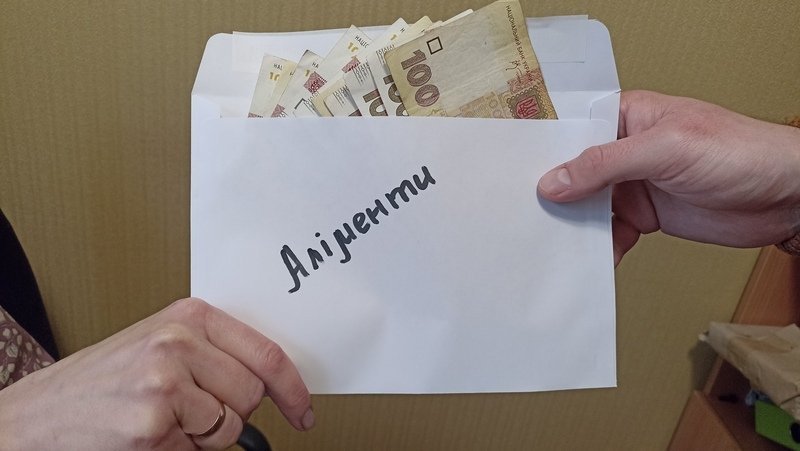 В Україні зросте розмір аліментів: коли зміняться виплати на дітей