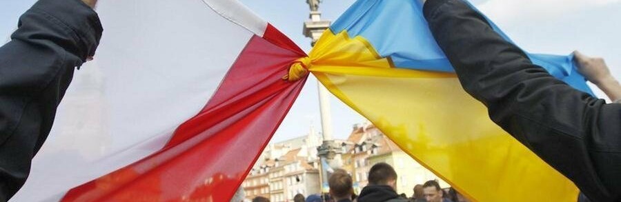 Польща припиняє виплату допомоги українським біженцям