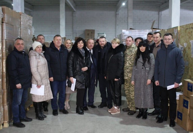 Лікарні Хмельниччини отримали сучасні пересувні рентген-апарати