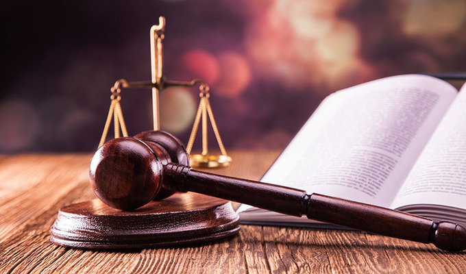 Обікрав працівниць соцзахисту: на Хмельниччині засудили серійного злодія