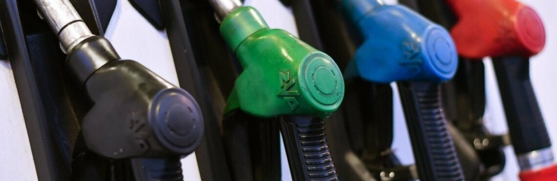 Бензин в Україні може подорожчати до 80 грн, - експерт