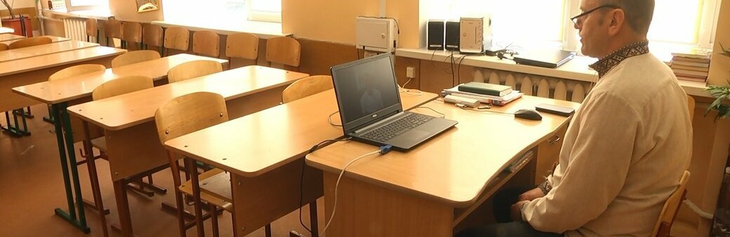 У Хмельницьких школах завершили навчання останнім дзвоником онлайн