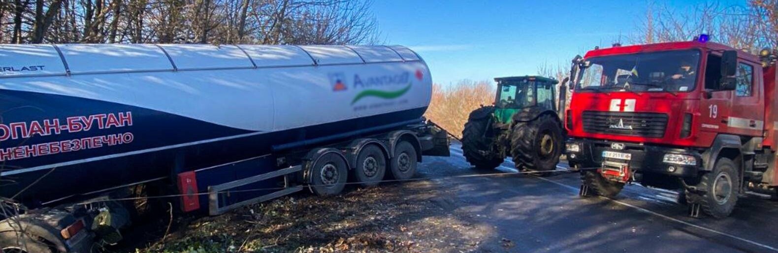 На Хмельниччині надали допомогу водієві вантажівки, який з’їхав у кювет