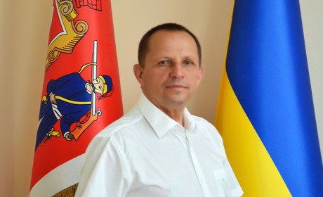 Президент нагородив орденом міського голову Старокостянтинова