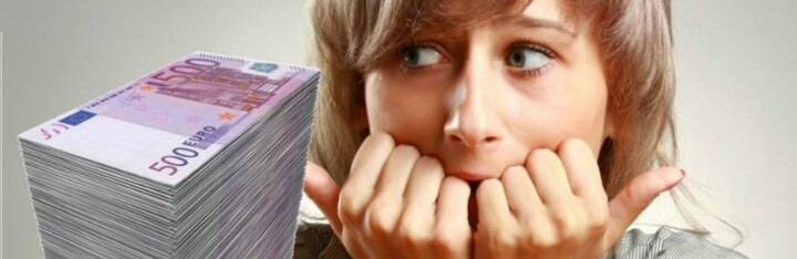 За вивезення з України валюти та цінностей будуть суворо карати