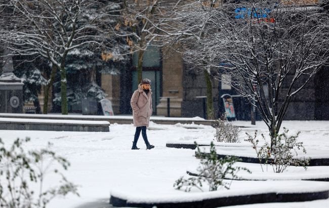 Сніг в двох регіонах, дощ - в п'яти. Синоптики дали прогноз на завтра в Україні
