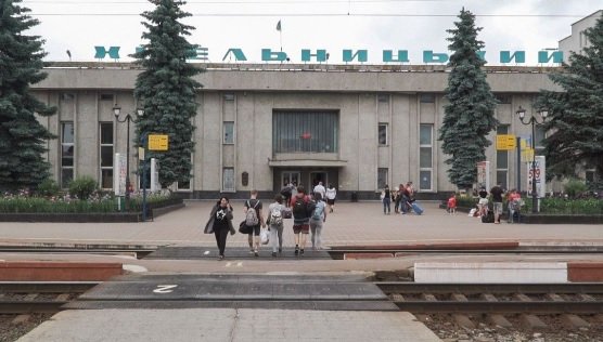 Українські біженці масово повертаються додому, незважаючи на війну: названо причину