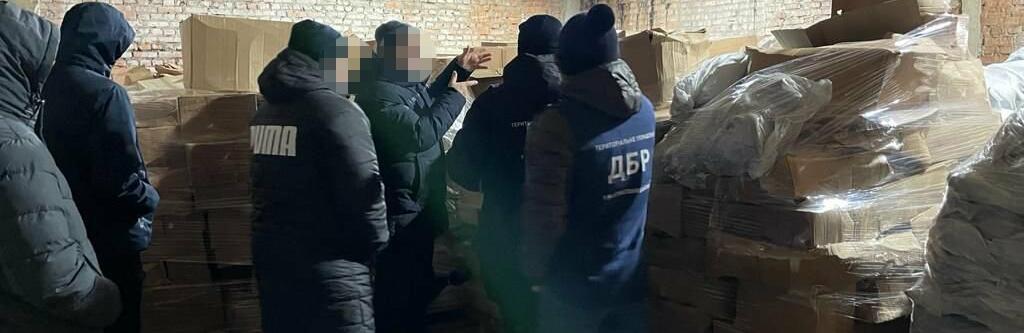 На митниці виявили товари з рф, які вилучено на потреби держави - ДБР у Хмельницькому