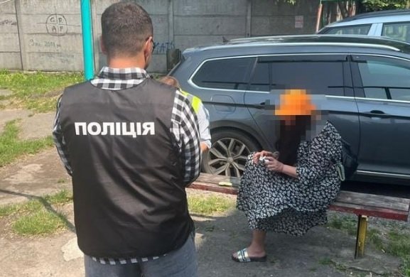 Мешканка Хмельницького пропонувала за 7000 доларів відмазати від мобілізації