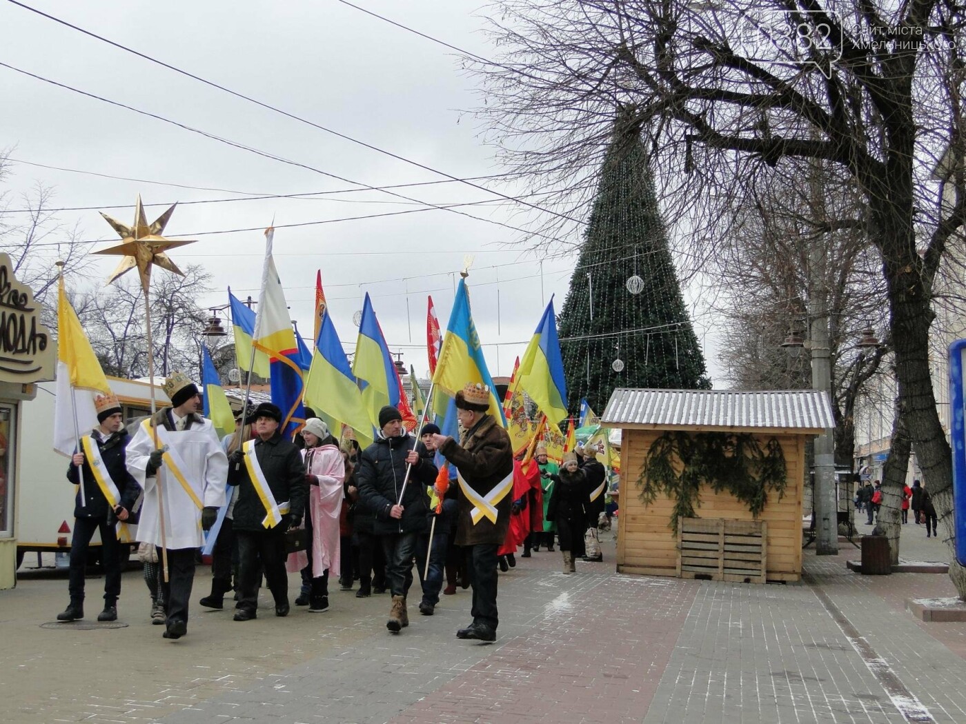 Хмельницьким пройшла святкова хода «Трьох Царів». ФОТО, фото-8 Хмельницьким пройшла святкова хода «Трьох Царів». ФОТО, фото-8