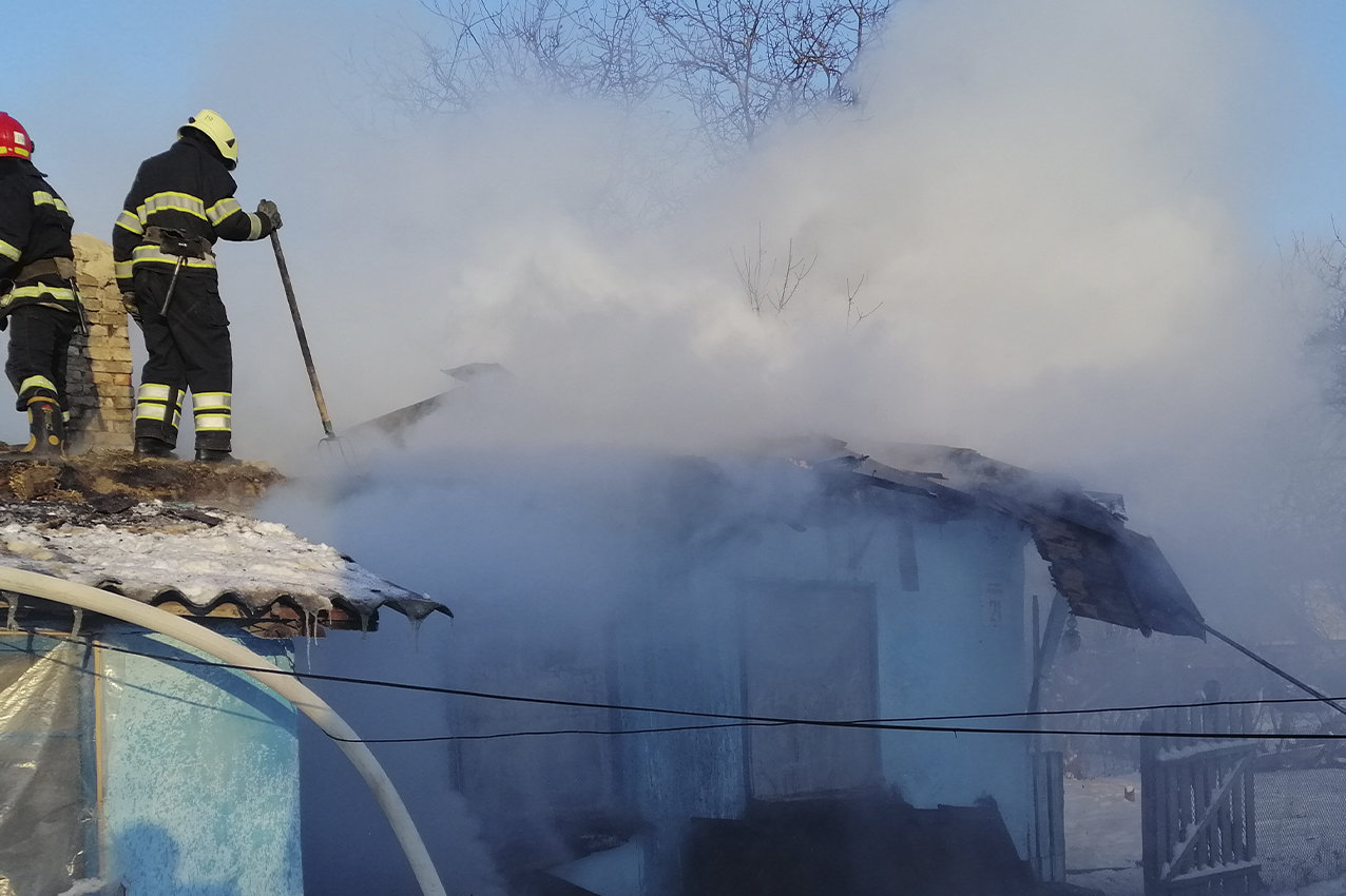 Старокостянтинівські рятувальники ліквідували пожежу приватного житлового будинку (ФОТО), фото-2