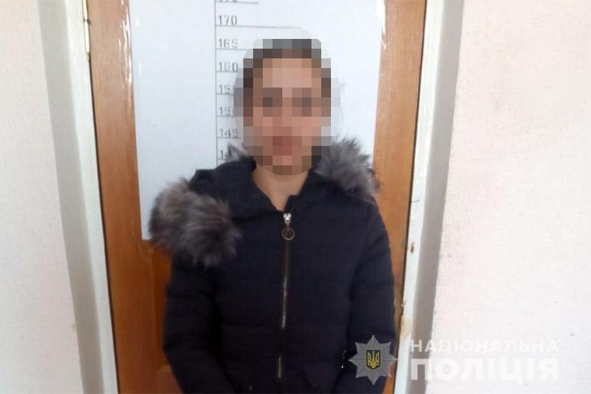На Хмельниччині 22-річна жінка під приводом перевірки лічильників обкрадала селян , фото-3