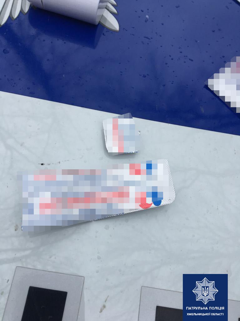 У Хмельницькому патрульні затримали громадян з наркотичними речовинами (фото), фото-7