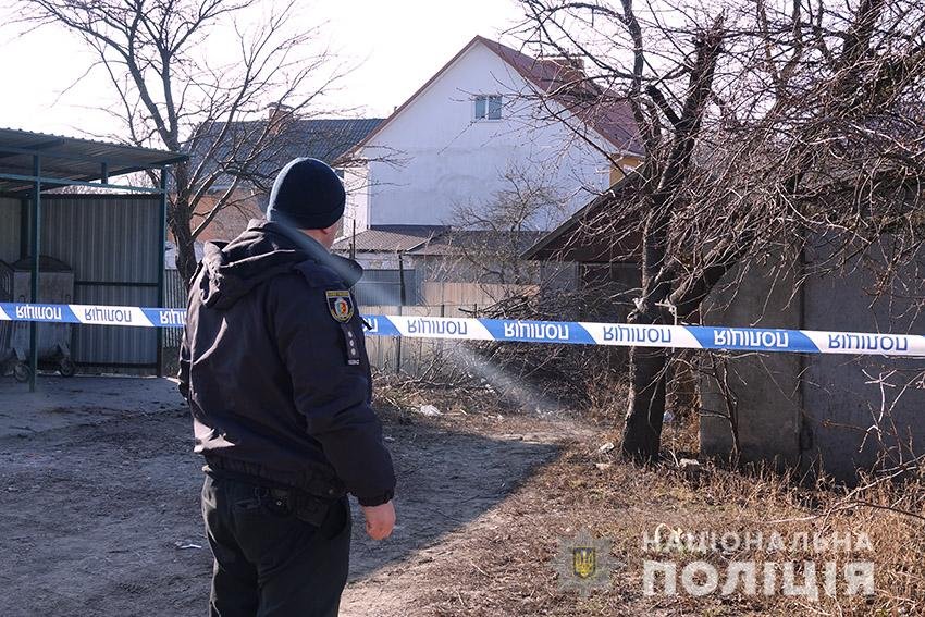На Хмельниччині працівники за підозрою у вчиненні вбивства жінки затримали дев’ятикласника 