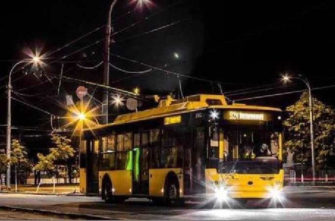 У Хмельницькому розглядають можливість збільшити кількість транспор... У Хмельницькому розглядають можливість збільшити кількість транспорту, Палій Вадим