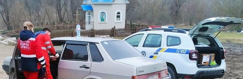 На Хмельниччині поліцейський офіцер громади врятував життя старості села