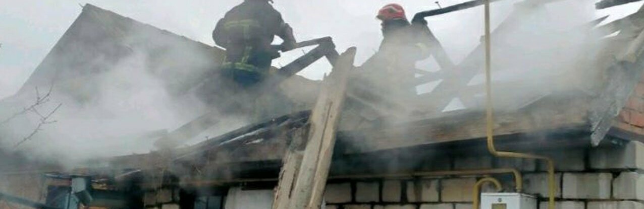 Впродовж доби чергові караули рятувальників Хмельниччини ліквідували чотири пожежі, на одній з яких врятовано чоловіка