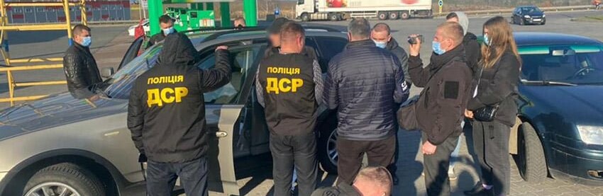 На Хмельниччині голову ОТГ викрито на вимаганні неправомірної вигоди