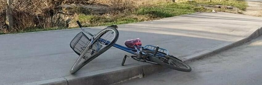 На Хмельниччині поліцейські встановлюють обставини ДТП, у якій травмувалась 64-річна велосипедистка