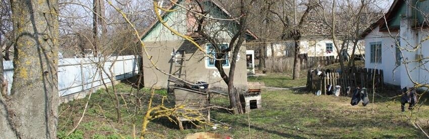 На Хмельниччині поліцейські затримали 30-річного молодика, який до смерті побив свого односельця 