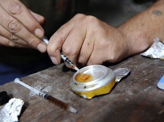 На Хмельниччині до трьох років ув’язнення засудили торговця метадоном 