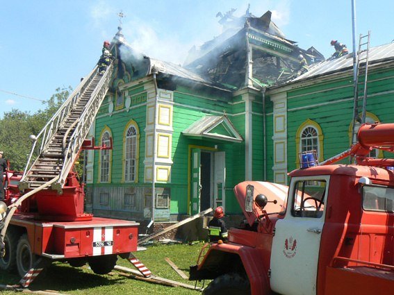 Знову пожежа на Ізяславщині (фото) - фото 1