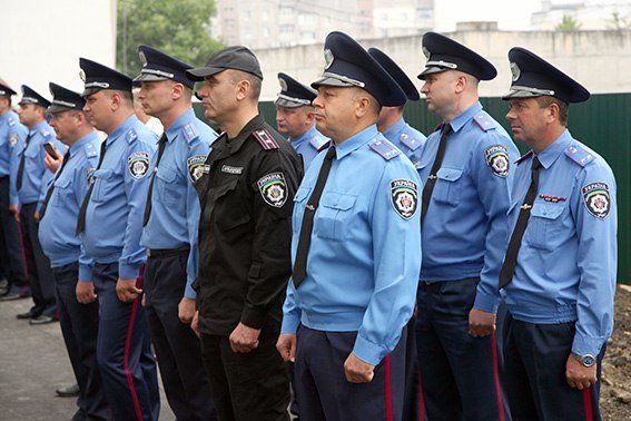 86 міліцейських родин Хмельниччини отримали власне житло в новобудові (Фото) (фото) - фото 1